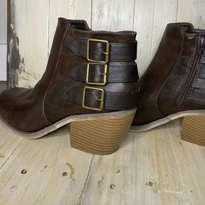Maurices Sally Zip Up Ankle Booties Women's Size 8.5 EUC